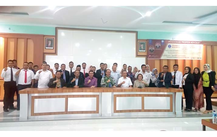 rektor-uma-buka-pendidikan-profesi-advokat