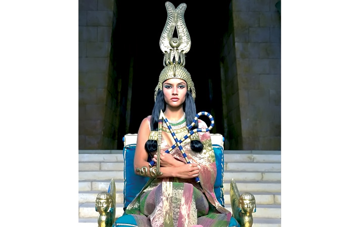 cleopatra-termasuk-lima-ratu-suka-selingkuh