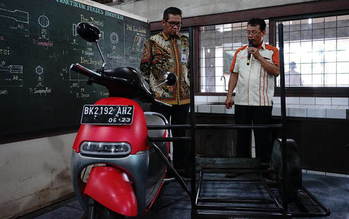 inovasi-becak-motor-energi-fosil-dikonversi-menjadi-listrik