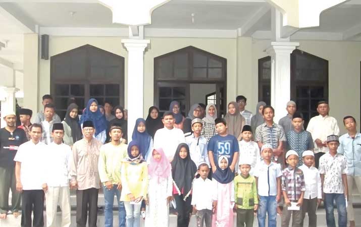 bantuan-untuk-35-siswa-dan-7-mahasiswa