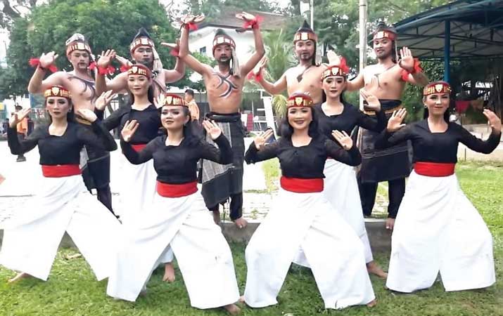 mahasiswa-seni-pertunjukan-unimed-juara-pertama