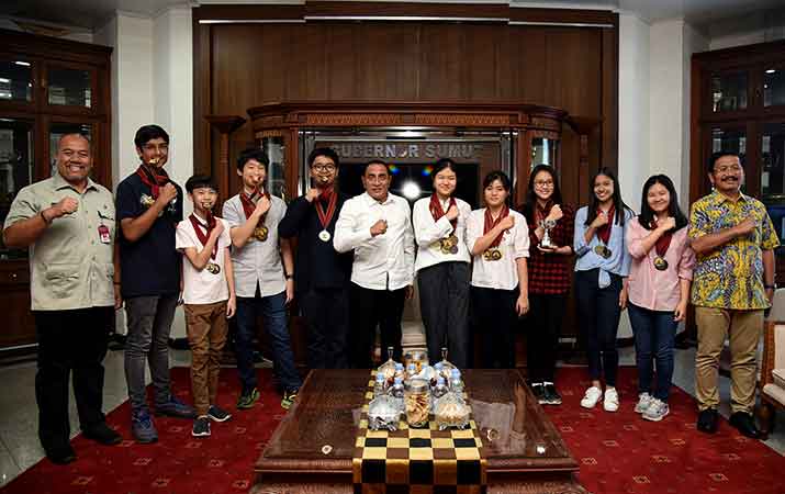 harumkan-sumut-di-world-scholars-cup-2019-gubsu-tantang-para-pelajar
